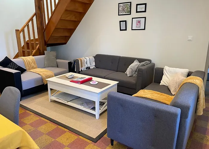 Le Plessis * Parcay-les-Pins